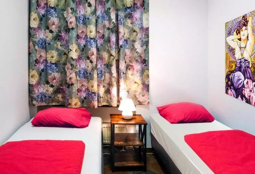 Music Hostel Piotrkowska