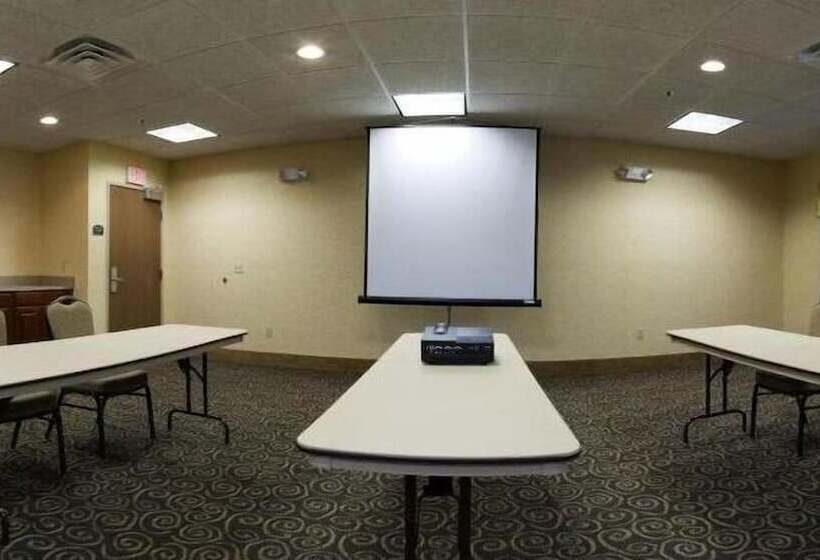 Holiday Inn Express Hotel And Suites Valparaiso, An Ihg