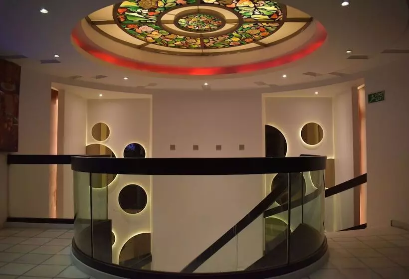 Hotel Godwin Deluxe  Near New Delhi Railway Station   Paharganj