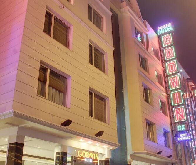 هتل Godwin Deluxe  Near New Delhi Railway Station   Paharganj