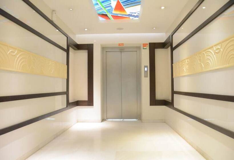 هتل Godwin Deluxe  Near New Delhi Railway Station   Paharganj