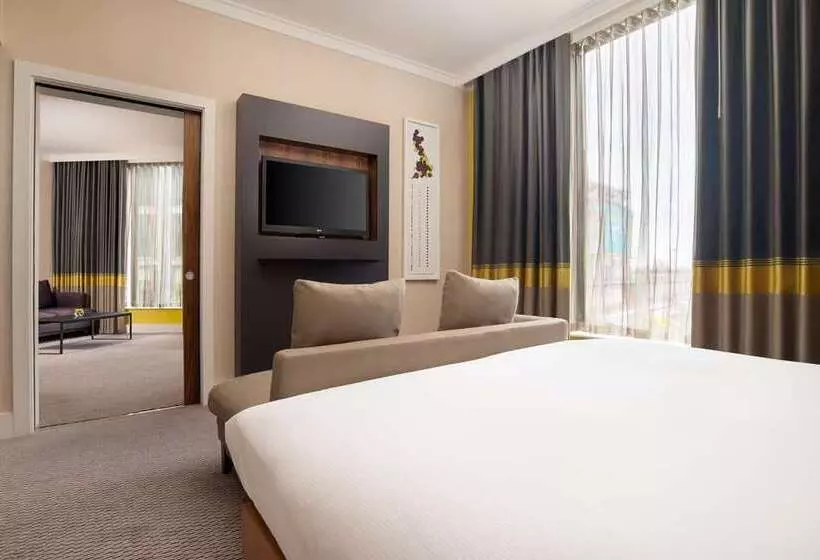 호텔 Hilton London Wembley