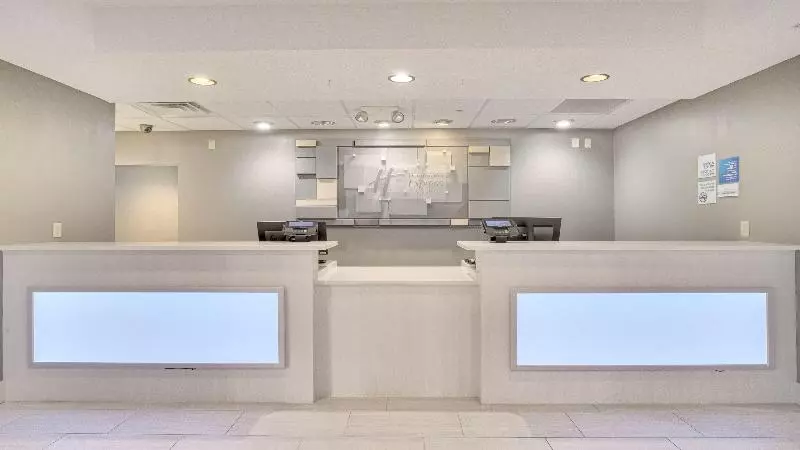 Holiday Inn Express Hotel & Suites Portland, An Ihg