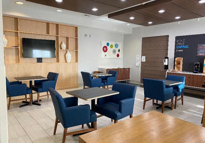 בית מלון כפרי Holiday Inn Express   Eunice, An Ihg