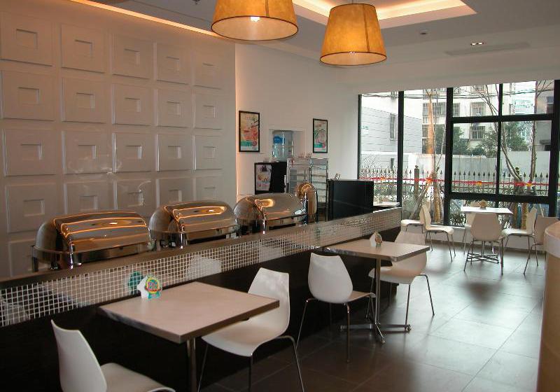 호텔 Jingjiang Inn Shanghai International Tourist Holiday Resort Pudong Huinan Subway Station