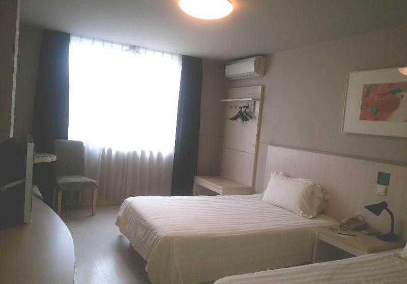 호텔 Jingjiang Inn Shanghai International Tourist Holiday Resort Pudong Huinan Subway Station