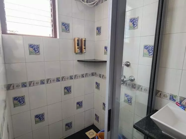 فندق Summerville Beach Resort