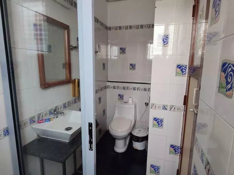 فندق Summerville Beach Resort