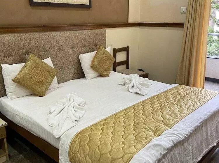 فندق Summerville Beach Resort