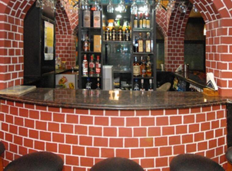 Hotel The New Marrion