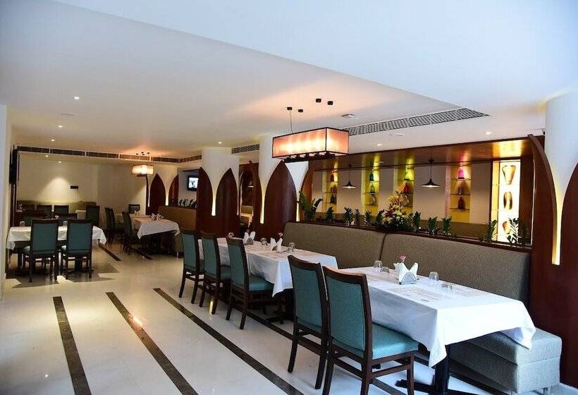 هتل The Royal Comfort