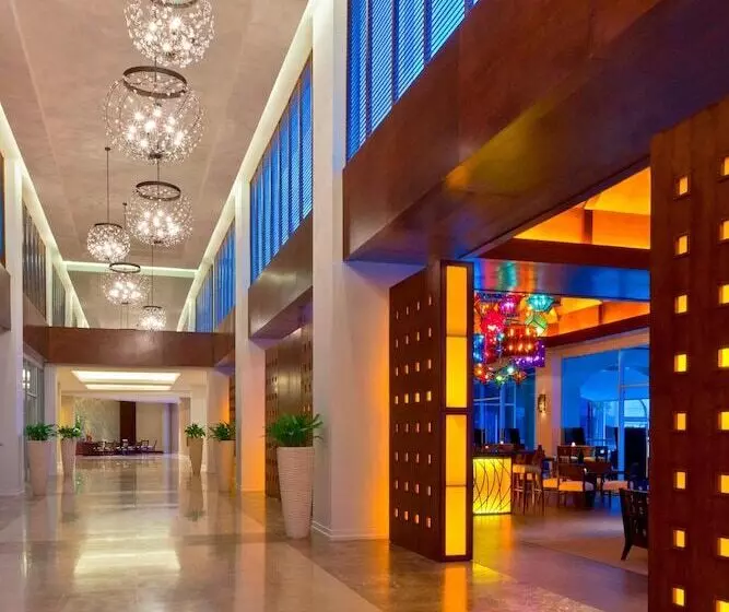 Отель The Westin Playa Bonita Panama