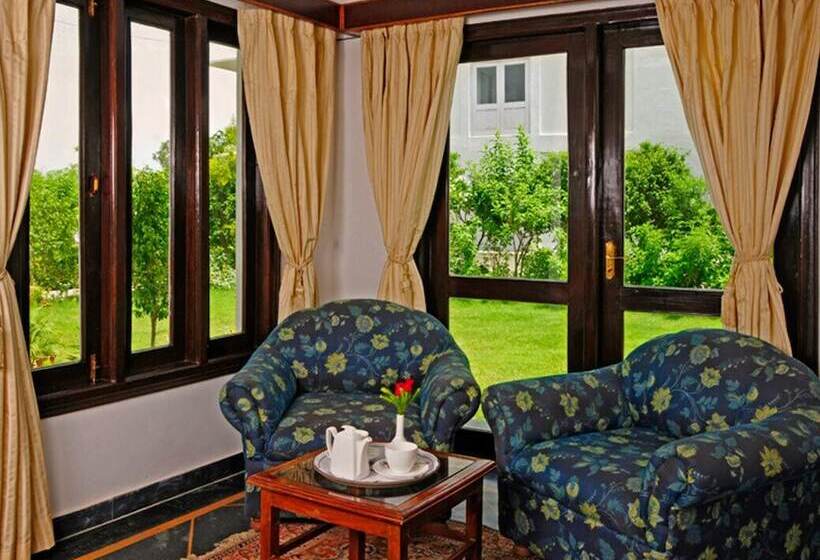 酒店 Udai Vilas Palace