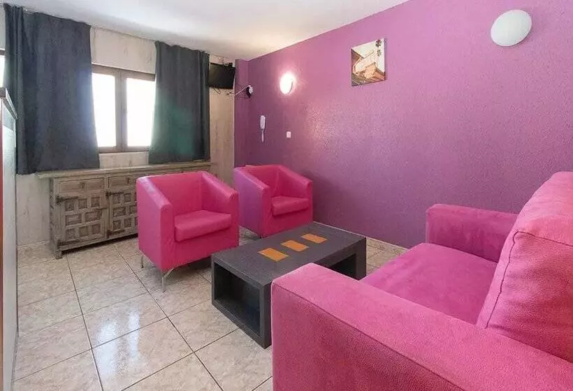 Apartaments Turistics Natural Suites Manzano 3000