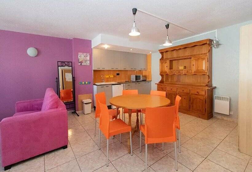 Apartaments Turistics Natural Suites Manzano 3000