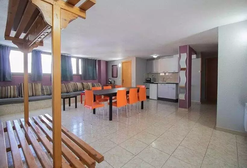 Apartaments Turistics Natural Suites Manzano 3000