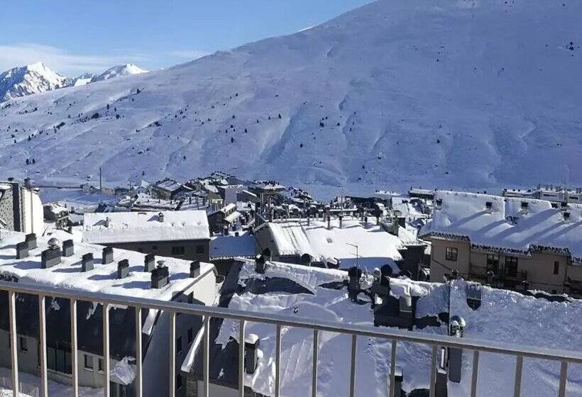 Apartaments Turistics Natural Suites Manzano 3000