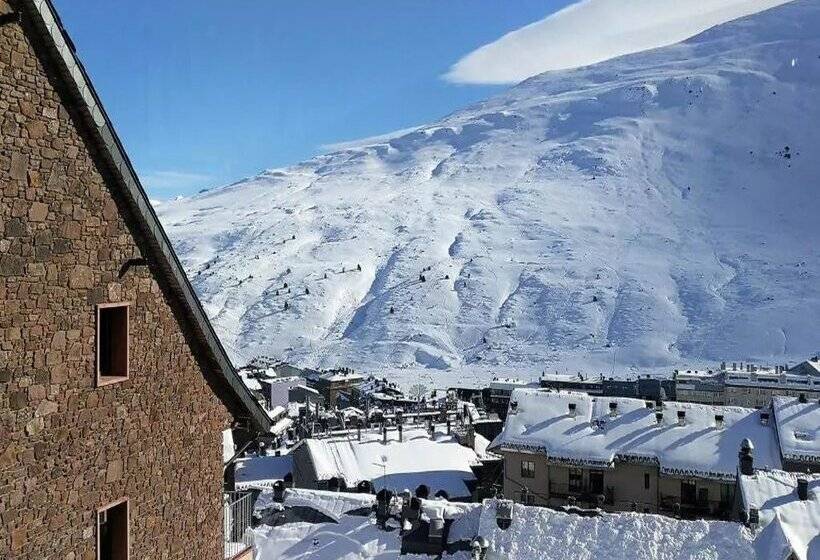 Apartaments Turistics Natural Suites Manzano 3000