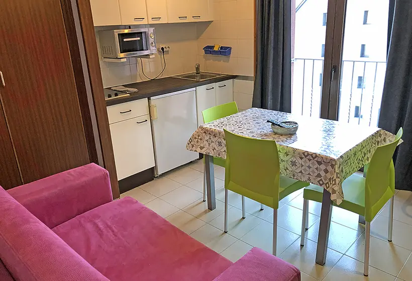 Apartaments Turistics Natural Suites Manzano 3000
