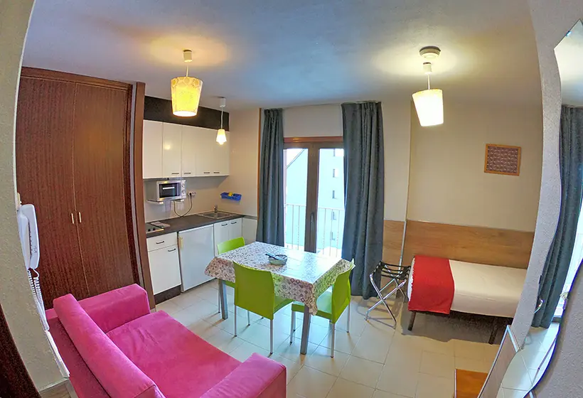 Apartaments Turistics Natural Suites Manzano 3000