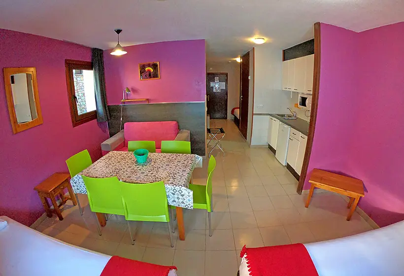 Apartaments Turistics Natural Suites Manzano 3000