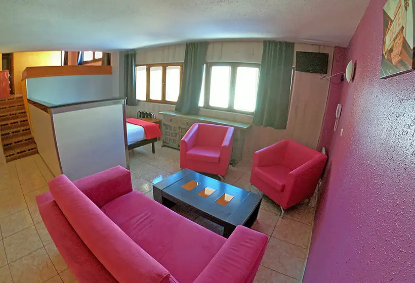 Apartaments Turistics Natural Suites Manzano 3000
