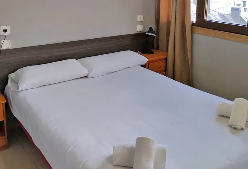 Apartaments Turistics Natural Suites Manzano 3000