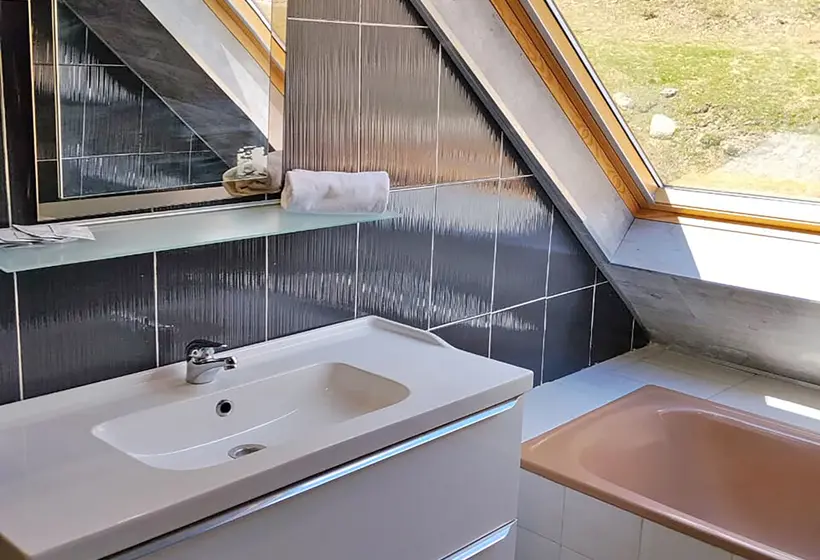 Apartaments Turistics Natural Suites Manzano 3000
