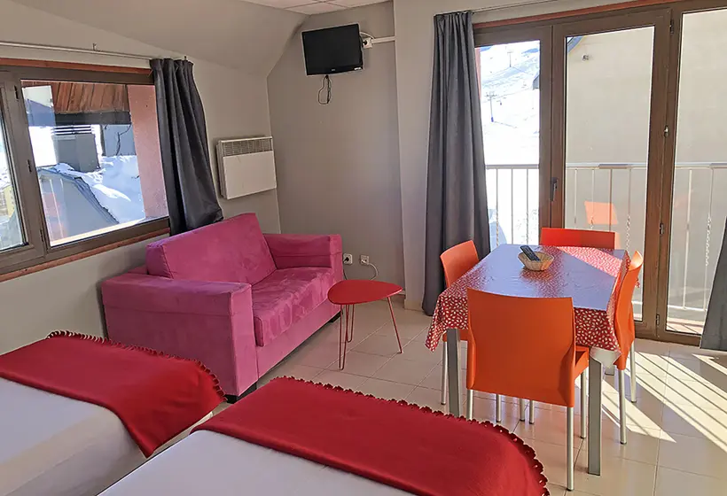 Apartaments Turistics Natural Suites Manzano 3000