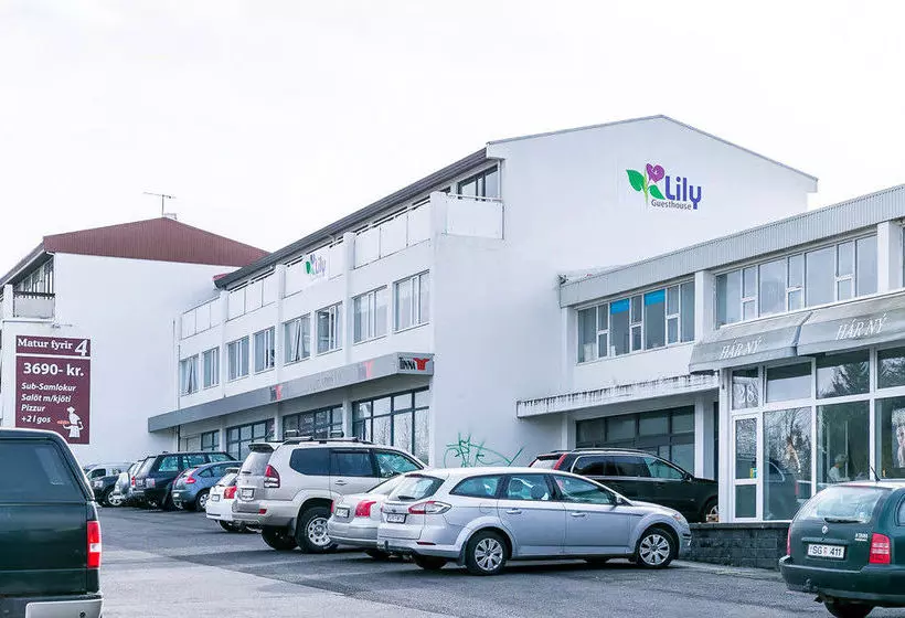 تختخواب و صبحانه Lily Guesthouse