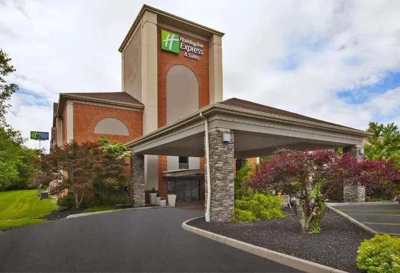 Holiday Inn Express Hotel & Suites Cincinnati Northeast Milford, An Ihg