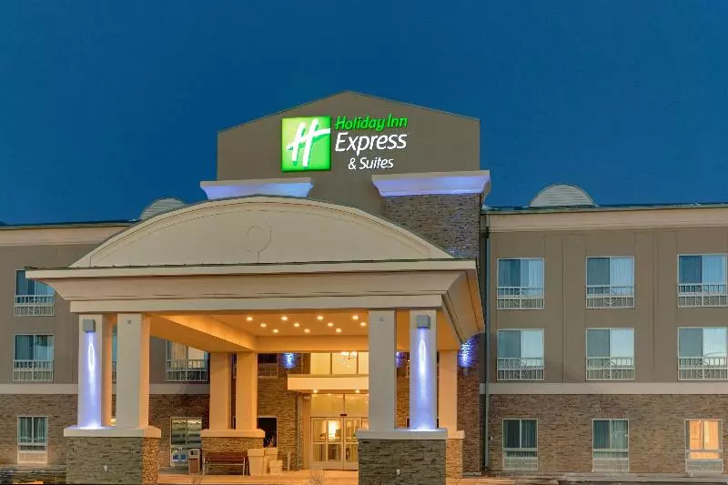 Holiday Inn Express Hotel & Suites Grants   Milan By Ihg