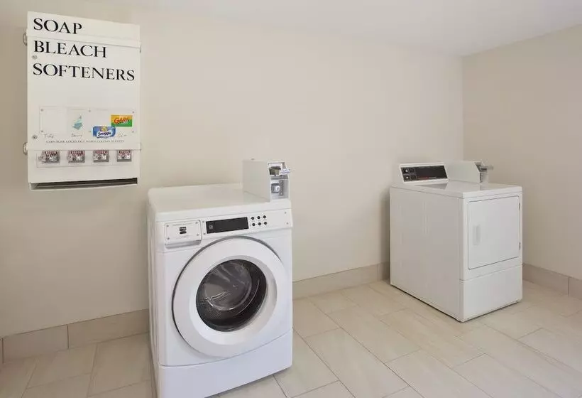 Holiday Inn Express Hotel & Suites Cincinnati Northeast Milford, An Ihg