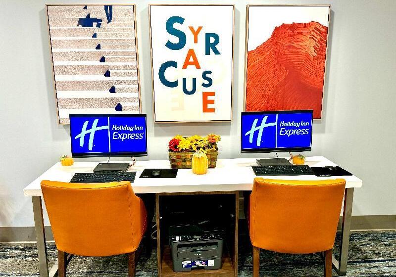 فندق Holiday Inn Express & Suites Dewitt Syracuse, An Ihg