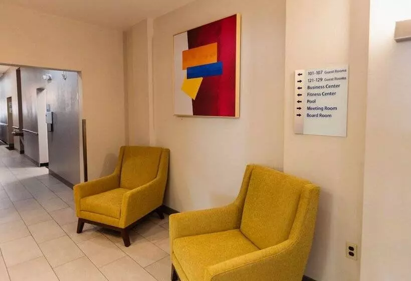 호텔 Holiday Inn Express & Suites Guthrie By Ihg