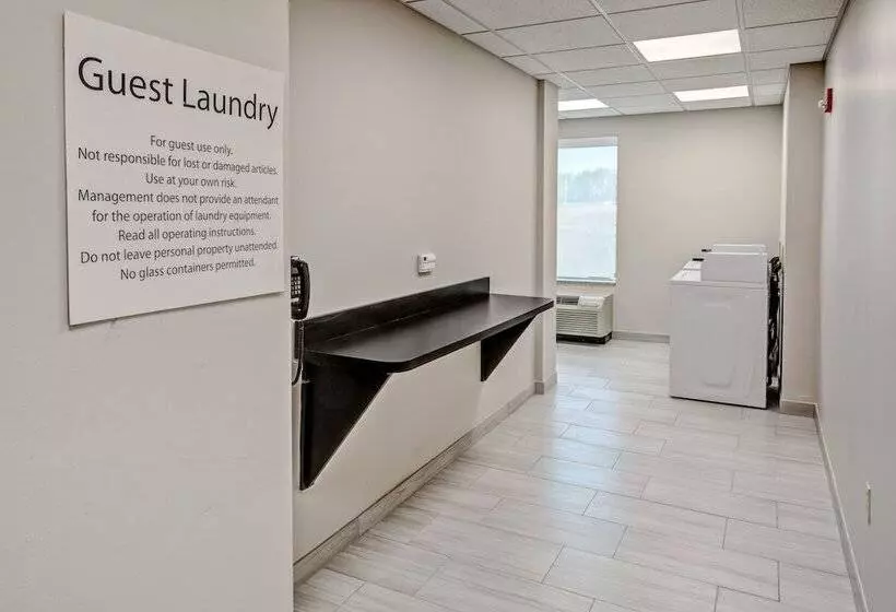 Holiday Inn Express Hotel & Suites Jackson Northeast, An Ihg