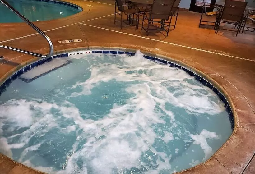 酒店 Holiday Inn Express & Suites Donegal, An Ihg