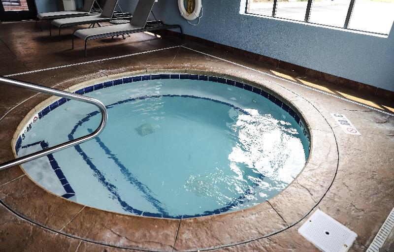 Отель Holiday Inn Express & Suites Donegal, An Ihg