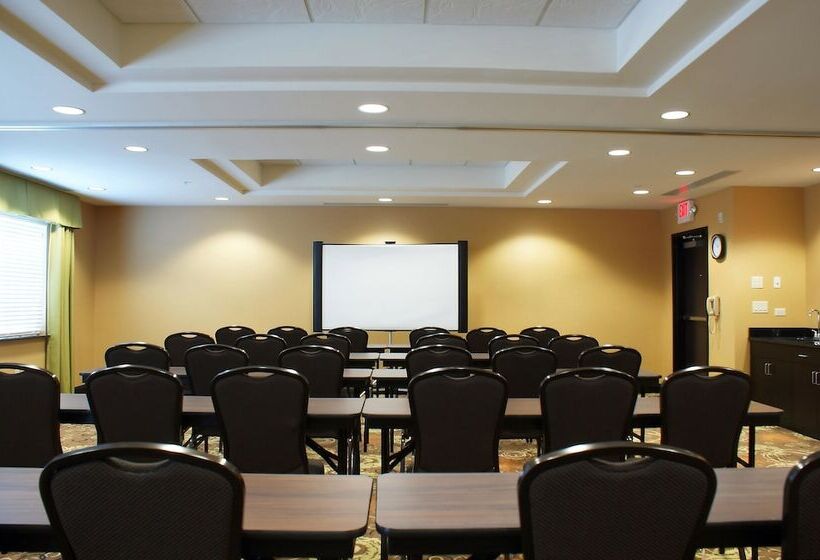 فندق Holiday Inn Express Tulsa South Bixby, An Ihg