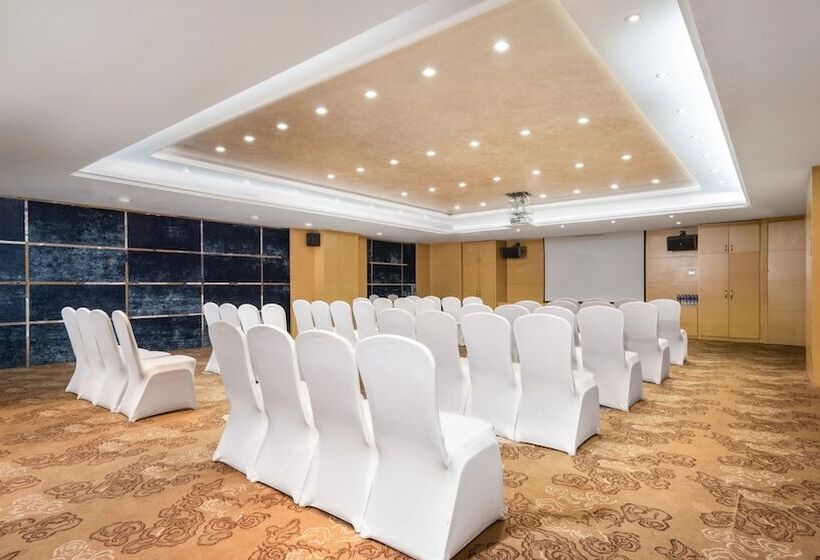 בית מלון כפרי Holiday Inn Shijiazhuang Central, An Ihg