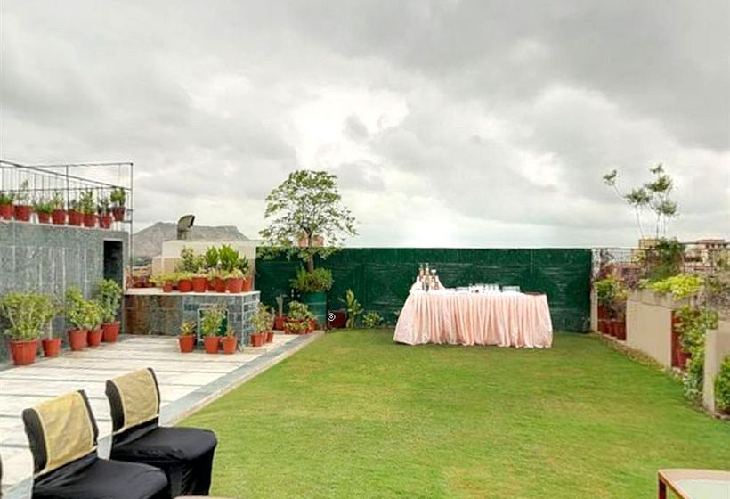 בית מלון כפרי Maharani Palace