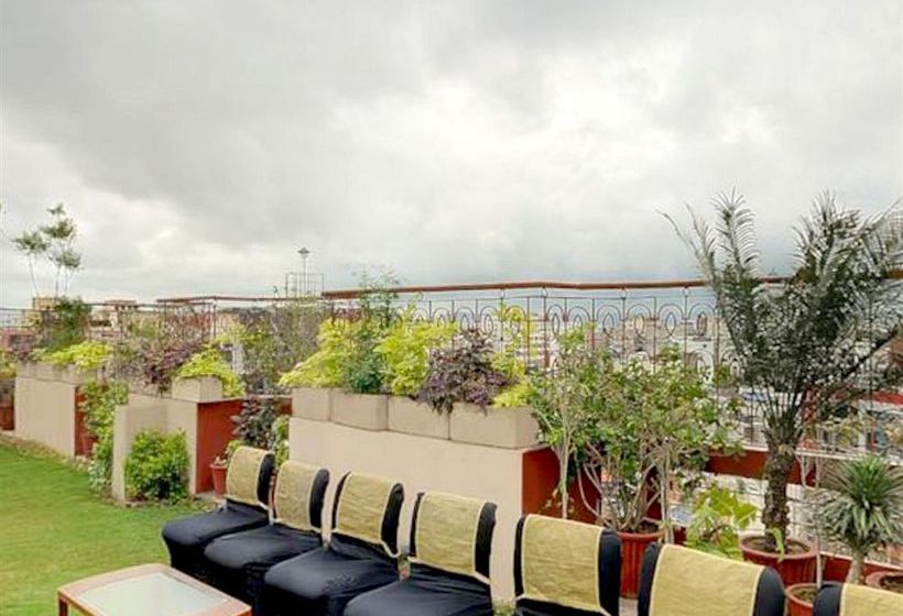 בית מלון כפרי Maharani Palace