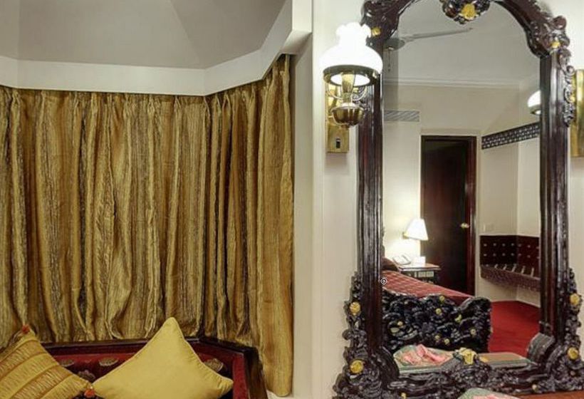 בית מלון כפרי Maharani Palace