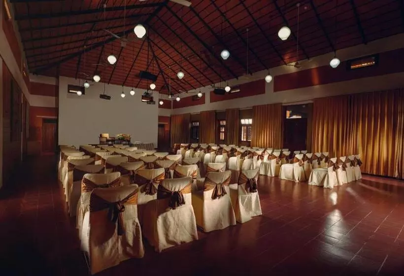 Hotel Olde Bangalore Resort And Wellness Center