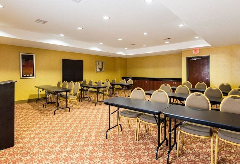 בית מלון כפרי Spark By Hilton Pearland