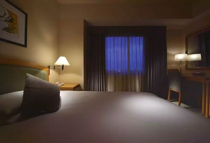 Royal Pines Hotel Urawa