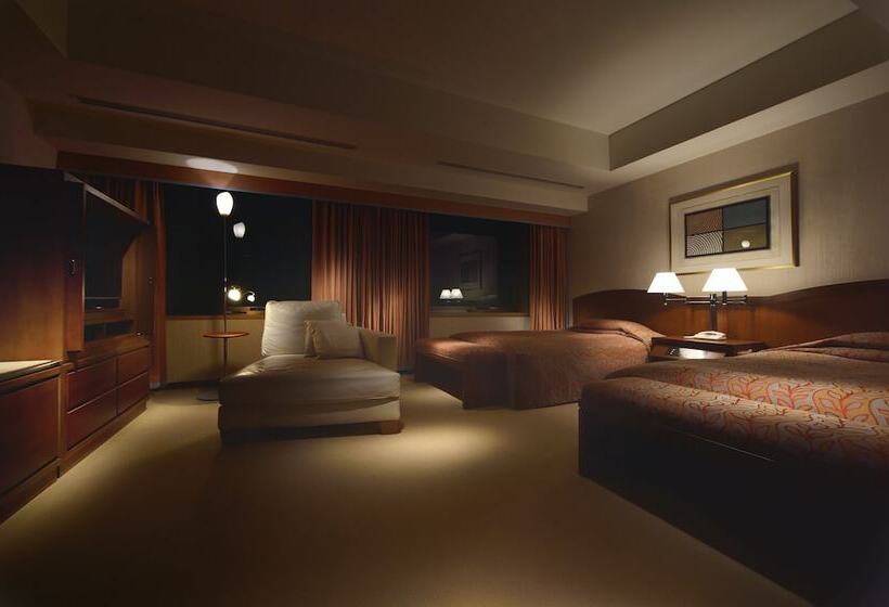 Royal Pines Hotel Urawa