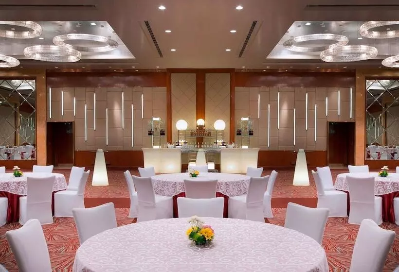 Sheraton Grand Bangalore Hotel At Brigade Gateway