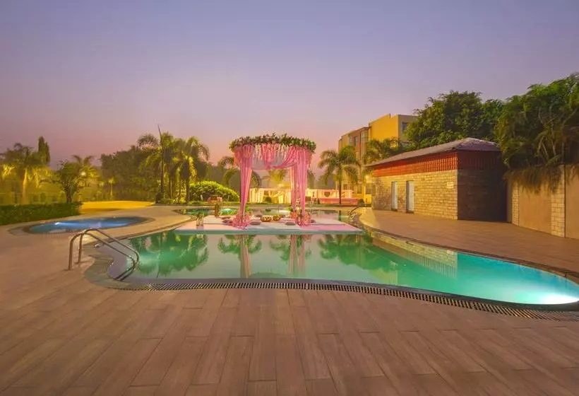 Lemon Tree Hotel Baddi