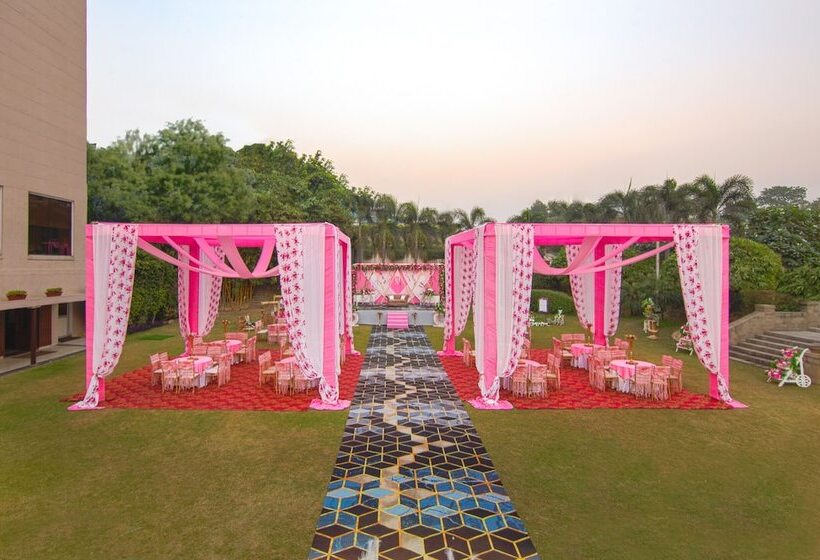 Lemon Tree Hotel Baddi